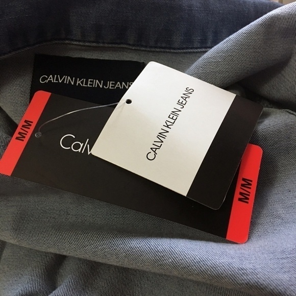 CALVIN Klein Jeans Medium Wash Denim Jean Trucker Jacket Branded Metal Buttons - Picture 12 of 15